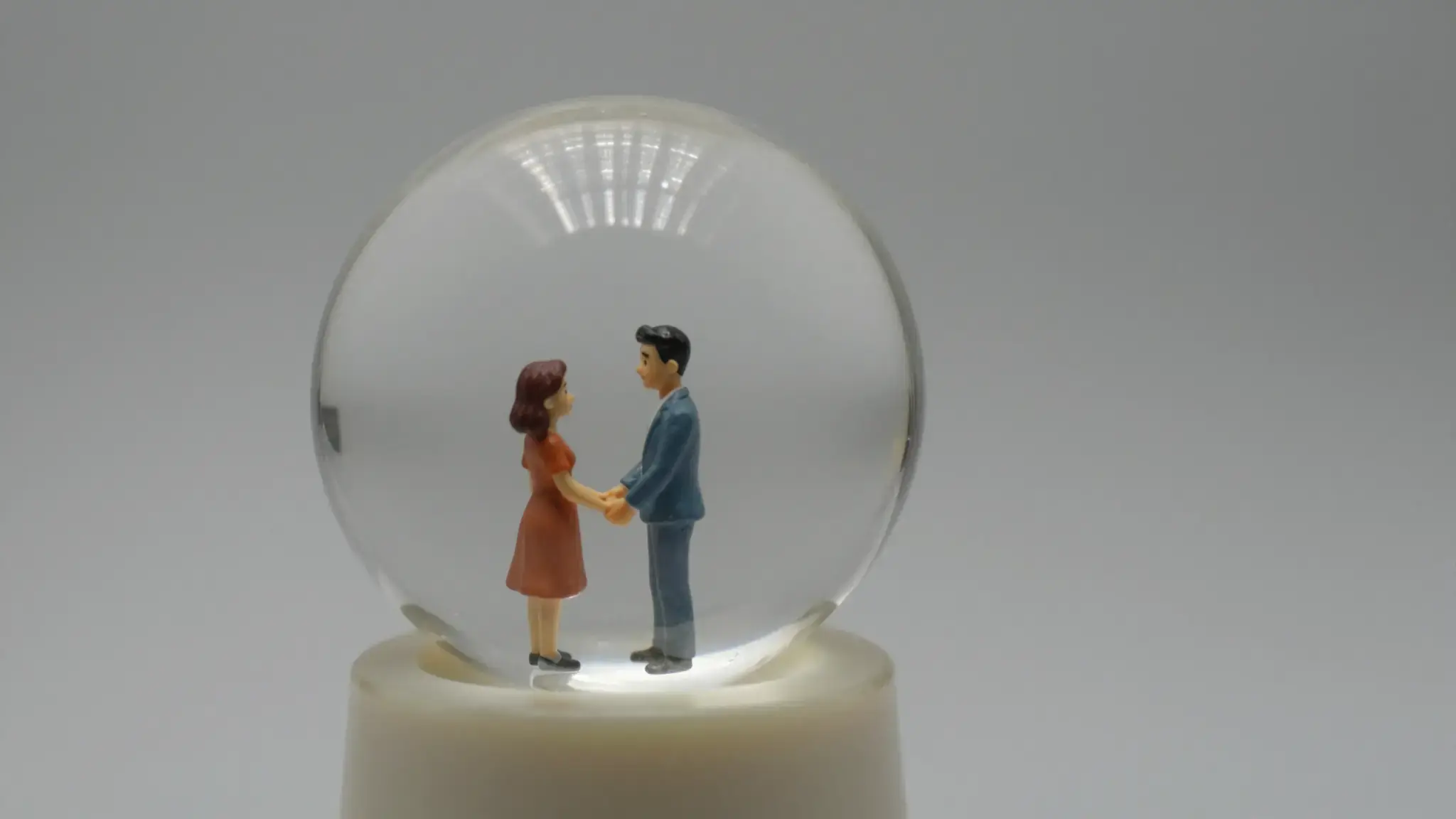 Vista previa de Generador de bolas de cristal 3D de parejas con IA